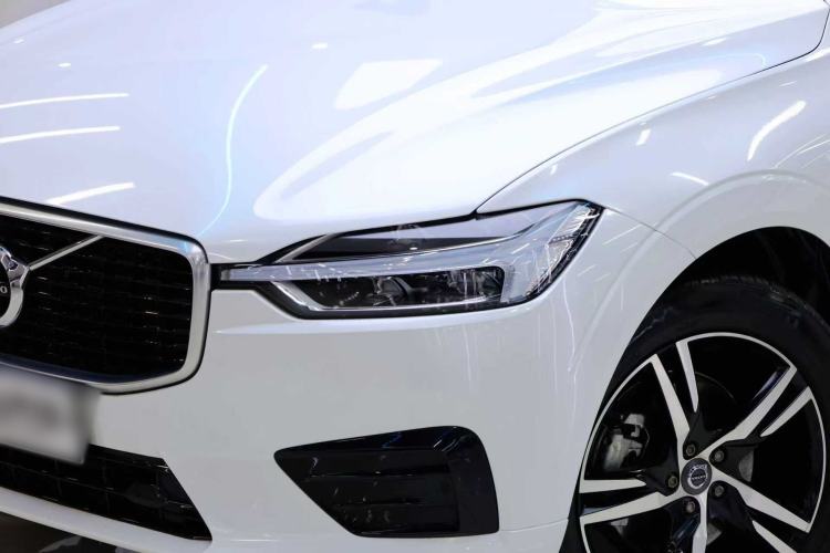 Used Volvo XC60 2018 T5 4x4 Smart & Sporty Edition Exterior 8