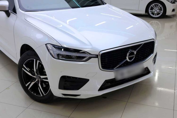 Used Volvo XC60 2018 T5 4x4 Smart & Sporty Edition Exterior 9