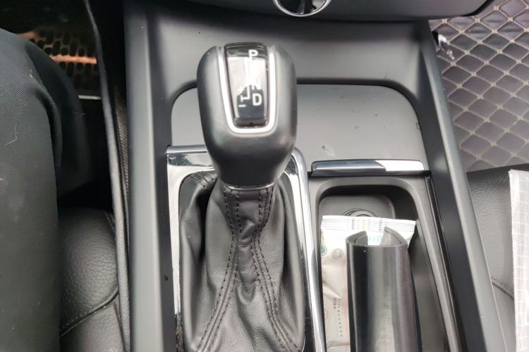 Used Volvo XC60 2018 T5 4x4 Zhiyi Edition Gear Lever