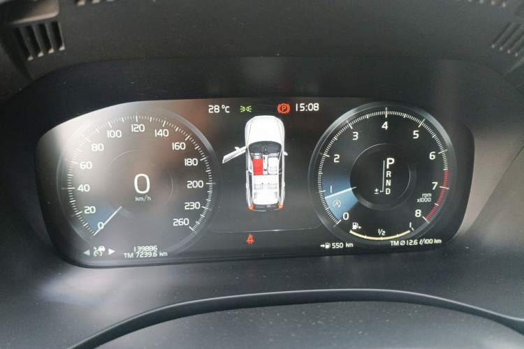 Used Volvo XC60 2018 T5 4x4 Smart & Sporty Edition Instrument Cluster