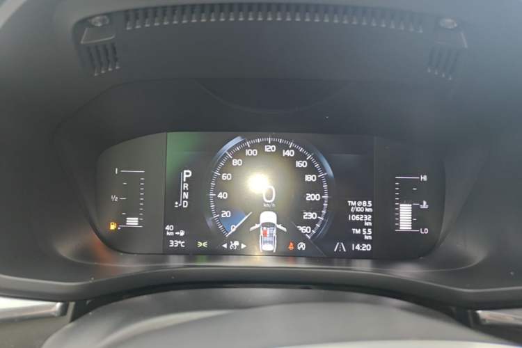 Used Volvo XC60 2018 T5 4x4 Zhiyi Edition Instrument Cluster