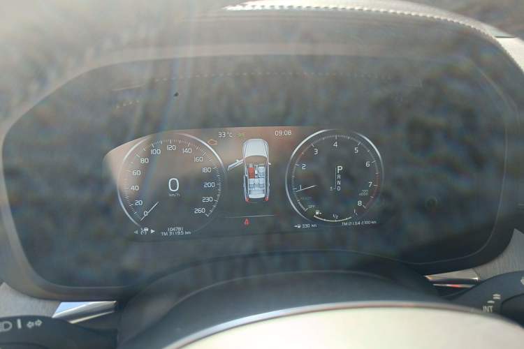 Used Volvo XC60 2018 T5 4x4 Zhiya Luxury Edition Instrument Cluster
