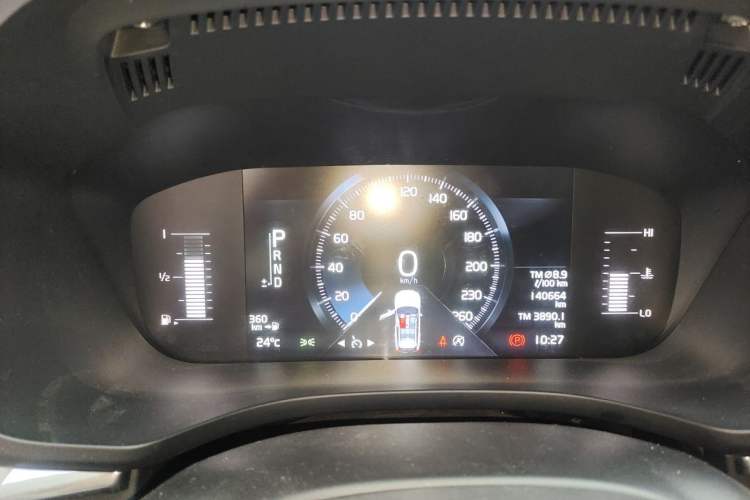 Used Volvo XC60 2018 T4 Zhiyi Edition Instrument Cluster