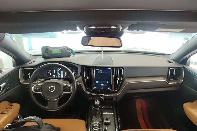 Used Volvo XC60 2018 T4 Zhiyi Edition Interior 2