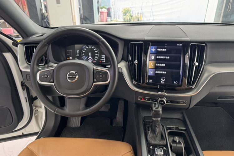 Used Volvo XC60 2018 T5 4x4 Zhiyi Edition Interior 2