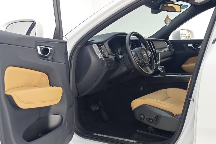 Used Volvo XC60 2018 T4 Zhiyi Edition Interior 3