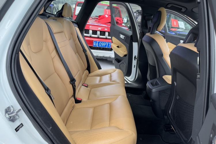 Used Volvo XC60 2018 T5 4x4 Zhiyi Edition Interior 4