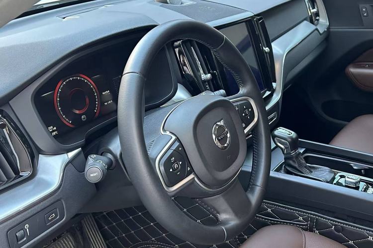Used Volvo XC60 2018 T5 4x4 Zhiyi Edition Interior 4
