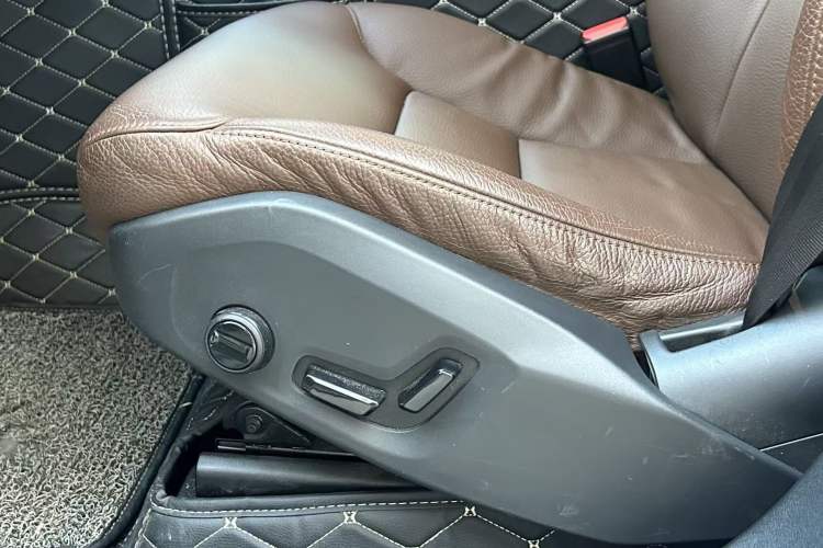Used Volvo XC60 2018 T5 4x4 Zhiyi Edition Interior 5