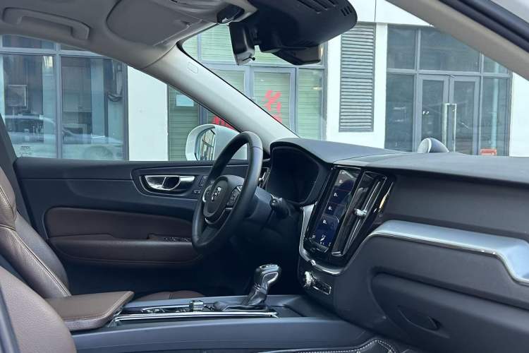 Used Volvo XC60 2018 T5 4x4 Zhiyi Edition Interior 7