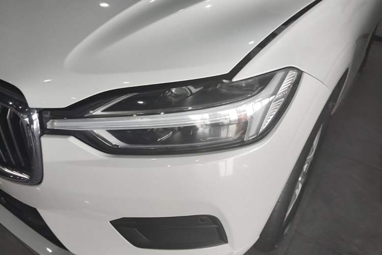 Used Volvo XC60 2018 T5 4x4 Zhiyi Edition Left Front Headlight