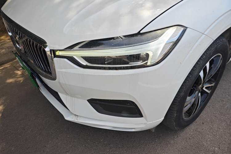 Used Volvo XC60 2018 T5 4x4 Smart Edition Left Front Headlight