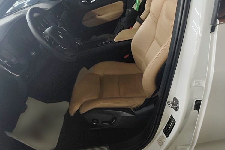 Used Volvo XC60 2018 T5 4x4 Zhiya Luxury Edition Left Front Seat
