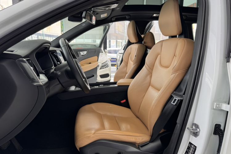 Used Volvo XC60 2018 T5 4x4 Zhiyi Edition Left Front Seat