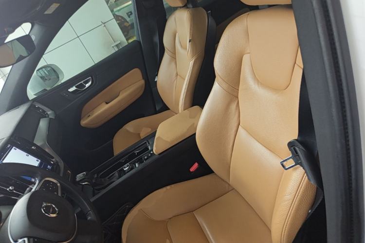 Used Volvo XC60 2018 T5 4x4 Smart Edition Left Front Seat