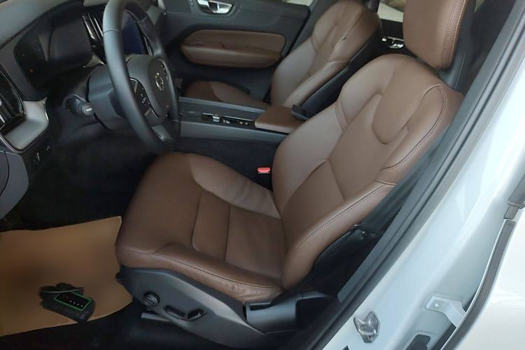 Used Volvo XC60 2018 T5 4x4 Zhiyi Edition Left Front Seat