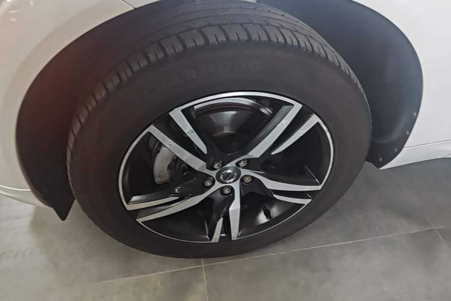 Used Volvo XC60 2018 T5 4x4 Smart & Sporty Edition Left Front Wheel Hub