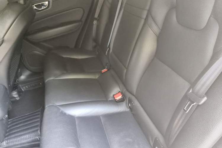 Used Volvo XC60 2018 T5 4x4 Zhiyi Edition Left Rear Seat