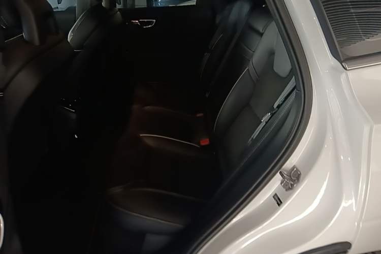 Used Volvo XC60 2018 T5 4x4 Zhiya Sport Edition Left Rear Seat