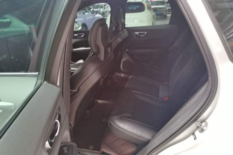 Used Volvo XC60 2018 T5 4x4 Smart & Sporty Edition Left Rear Seat