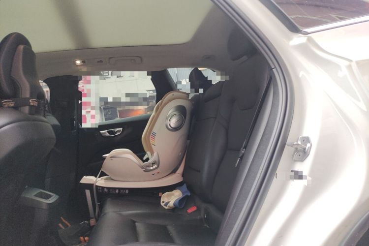 Used Volvo XC60 2018 T4 Zhiyi Edition Left Rear Seat
