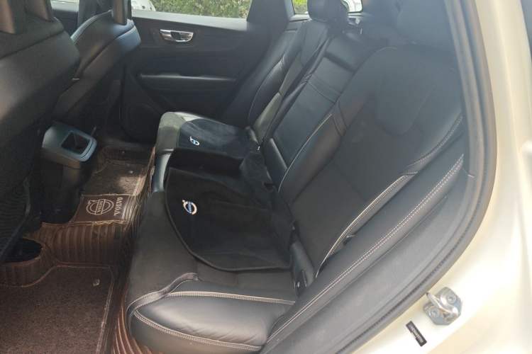 Used Volvo XC60 2018 T5 4x4 Smart & Sporty Edition Left Rear Seat