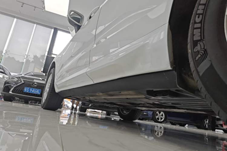 Used Volvo XC60 2018 T5 4x4 Zhiyi Edition Left Side Sill