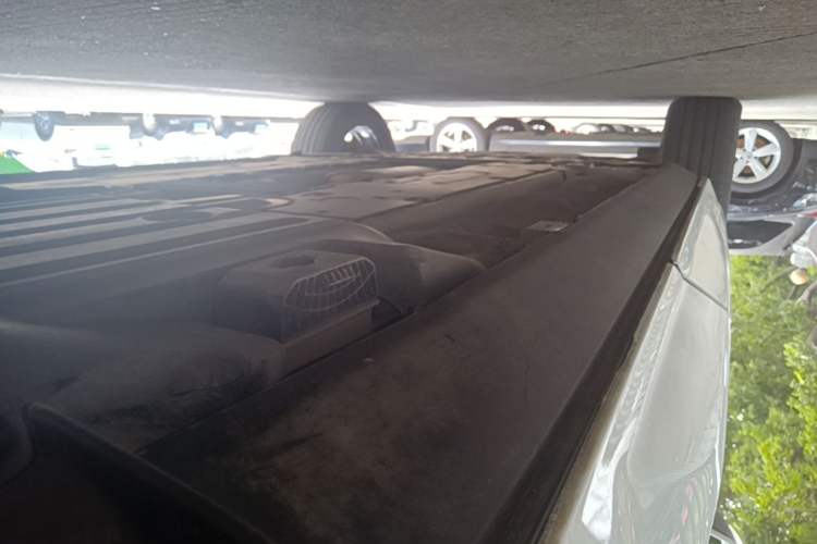 Used Volvo XC60 2018 T5 4x4 Smart Edition Left Side Sill