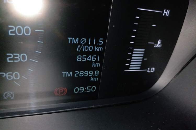 Used Volvo XC60 2018 T5 4x4 Zhiyi Edition Odometer Close Up