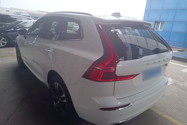 Used Volvo XC60 2018 T5 4x4 Smart Edition Rear Left 45 Deg