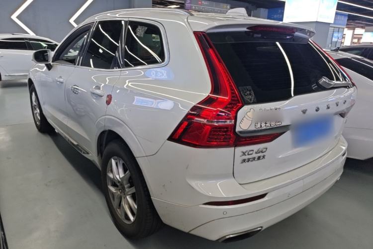 Used Volvo XC60 2018 T5 4x4 Zhiyi Edition Rear Left 45 Deg