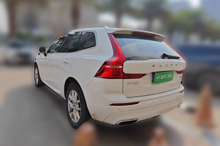 Used Volvo XC60 2018 T5 4x4 Zhiyi Edition Rear Left 45 Deg