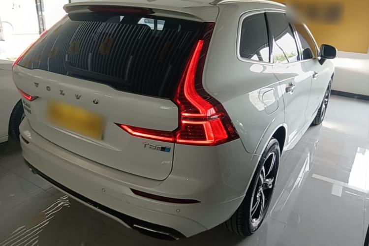 Used Volvo XC60 2018 T5 4x4 Zhiya Sport Edition Rear Right 45 Deg