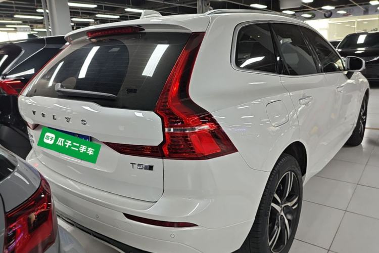 Used Volvo XC60 2018 T5 4x4 Smart & Sporty Edition Rear Right 45 Deg