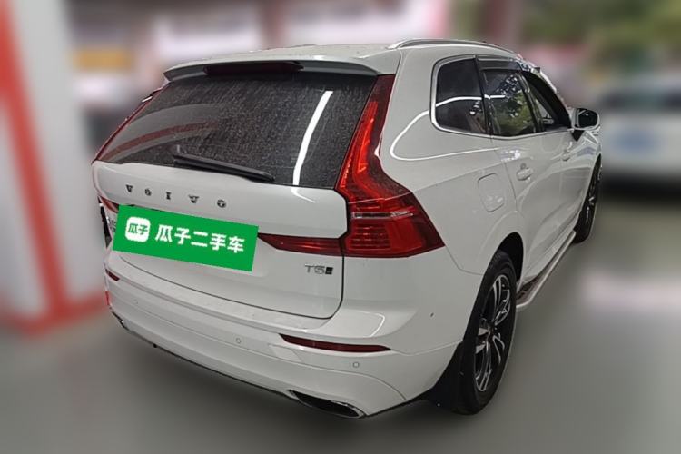 Used Volvo XC60 2018 T5 4x4 Smart Edition Rear Right 45 Deg