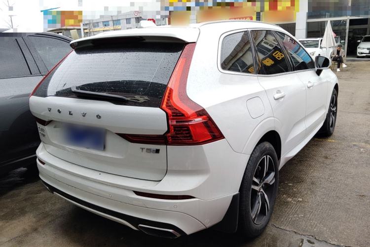Used Volvo XC60 2018 T5 4x4 Smart & Sporty Edition Rear Right 45 Deg