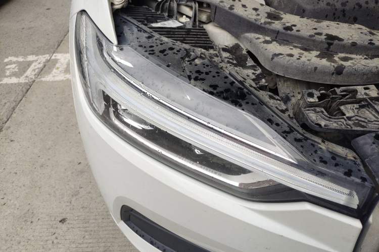 Used Volvo XC60 2018 T4 Zhiyi Edition Right Front Headlight