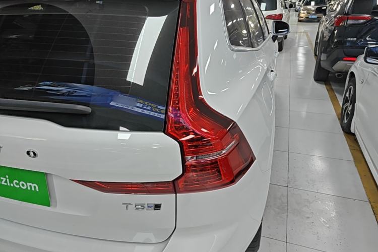 Used Volvo XC60 2018 T5 4x4 Smart & Sporty Edition Right Rear Taillight