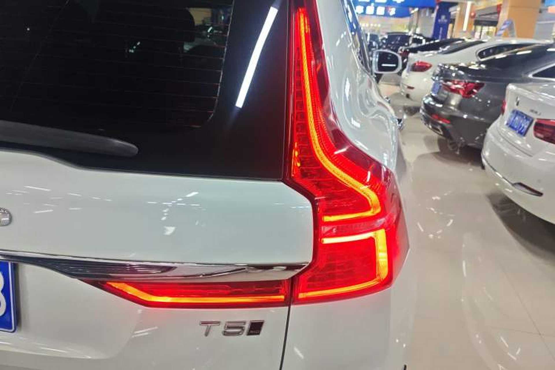 Used Volvo XC60 2018 T5 4x4 Zhiyi Edition Right Rear Taillight