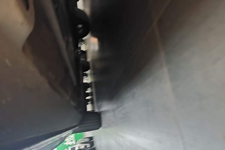 Used Volvo XC60 2018 T5 4x4 Smart & Sporty Edition Right Side Sill