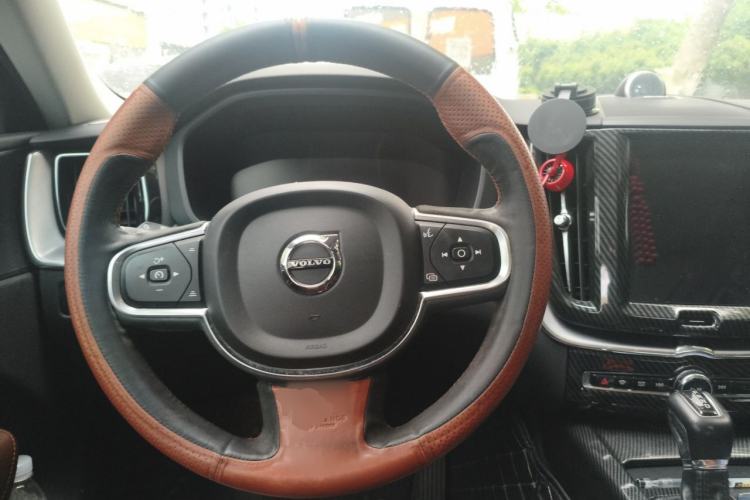 Used Volvo XC60 2018 T5 4x4 Zhiyi Edition Steering Wheel