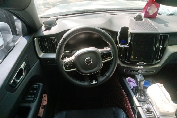 Used Volvo XC60 2018 T5 4x4 Smart & Sporty Edition Steering Wheel