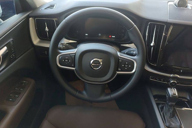 Used Volvo XC60 2018 T5 4x4 Zhiyi Edition Steering Wheel