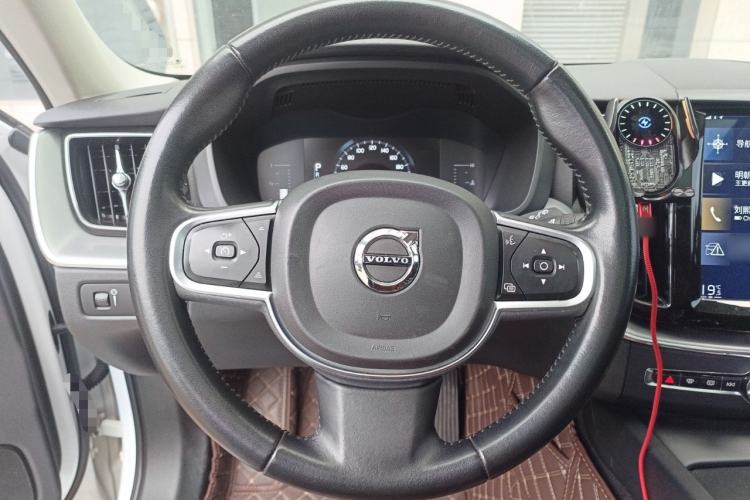 Used Volvo XC60 2018 T5 4x4 Zhiyi Edition Steering Wheel