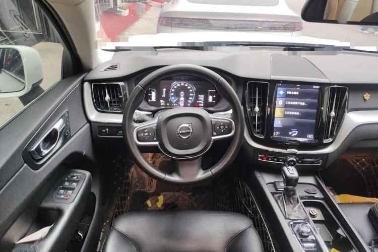 Used Volvo XC60 2018 T4 Zhiyi Edition Steering Wheel