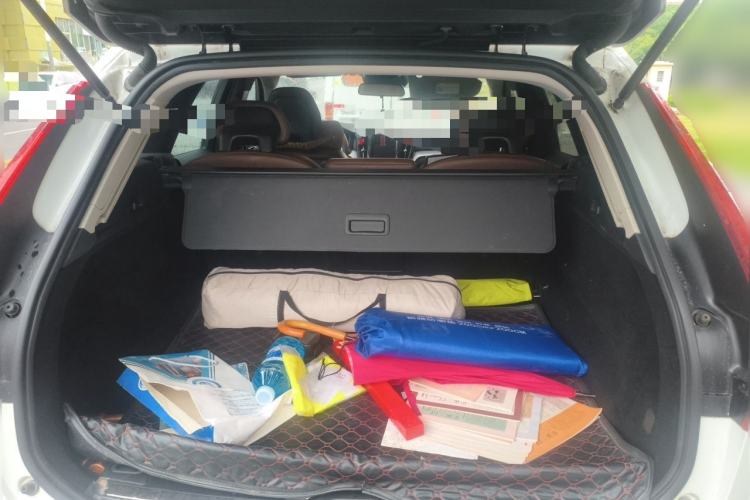 Used Volvo XC60 2018 T5 4x4 Zhiyi Edition Trunk