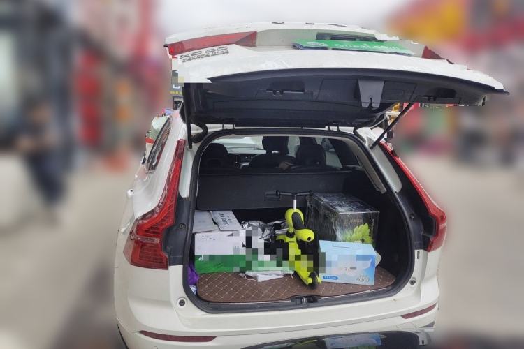 Used Volvo XC60 2018 T4 Zhiyi Edition Trunk