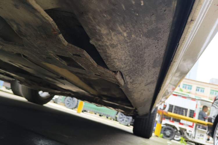 Used Volvo XC60 2018 T5 4x4 Zhiyi Edition Chassis Front Left