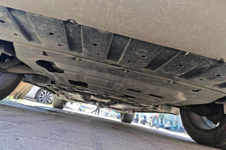 Used Volvo XC60 2018 T5 4x4 Zhiya Sport Edition Chassis Front