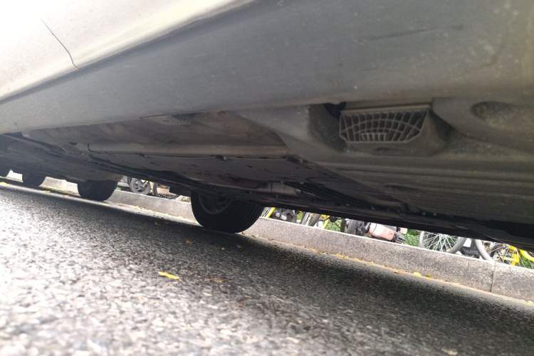 Used Volvo XC60 2018 T5 4x4 Zhiyi Edition Chassis Rear Left
